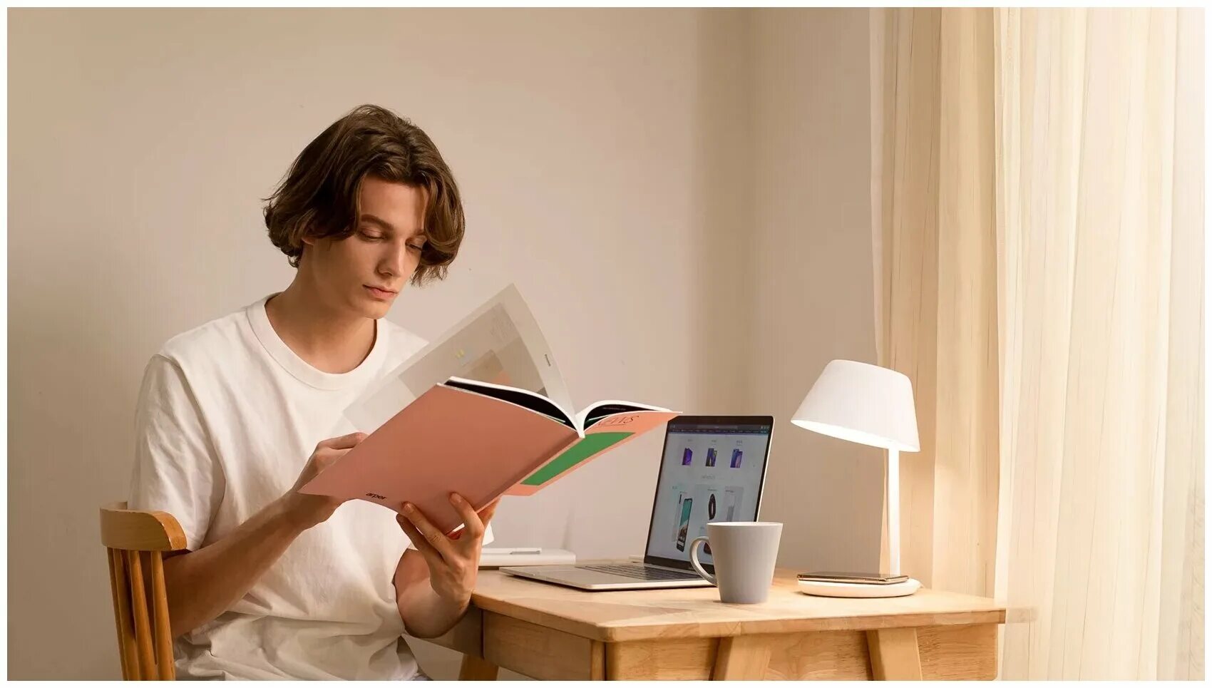 Yeelight bedside lamp pro