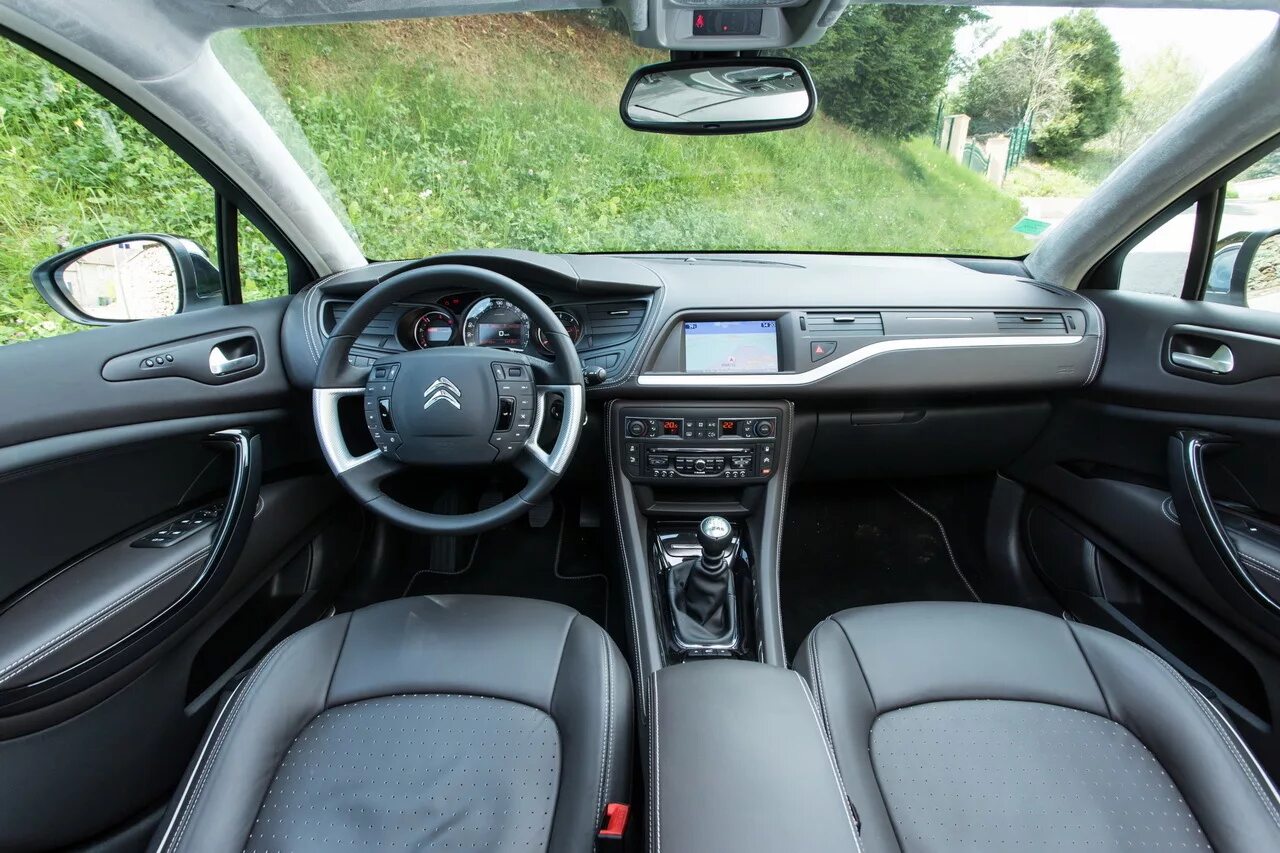 Ситроен с5 салон. Citroen c5 салон. Ситроен c5 салон. Ситроен с5 универсал салон