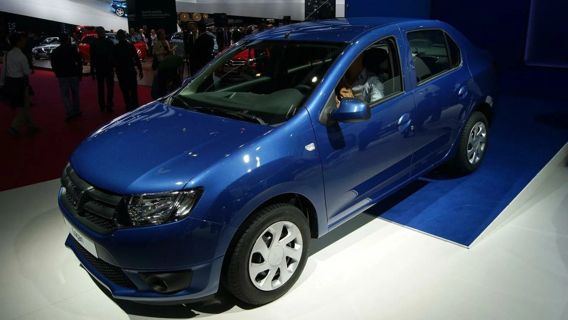 Рено логан 7 года. Рено Логан 2. Дачия Логан 2013. Новый Рено Логан 2013. Renault Logan 2013.