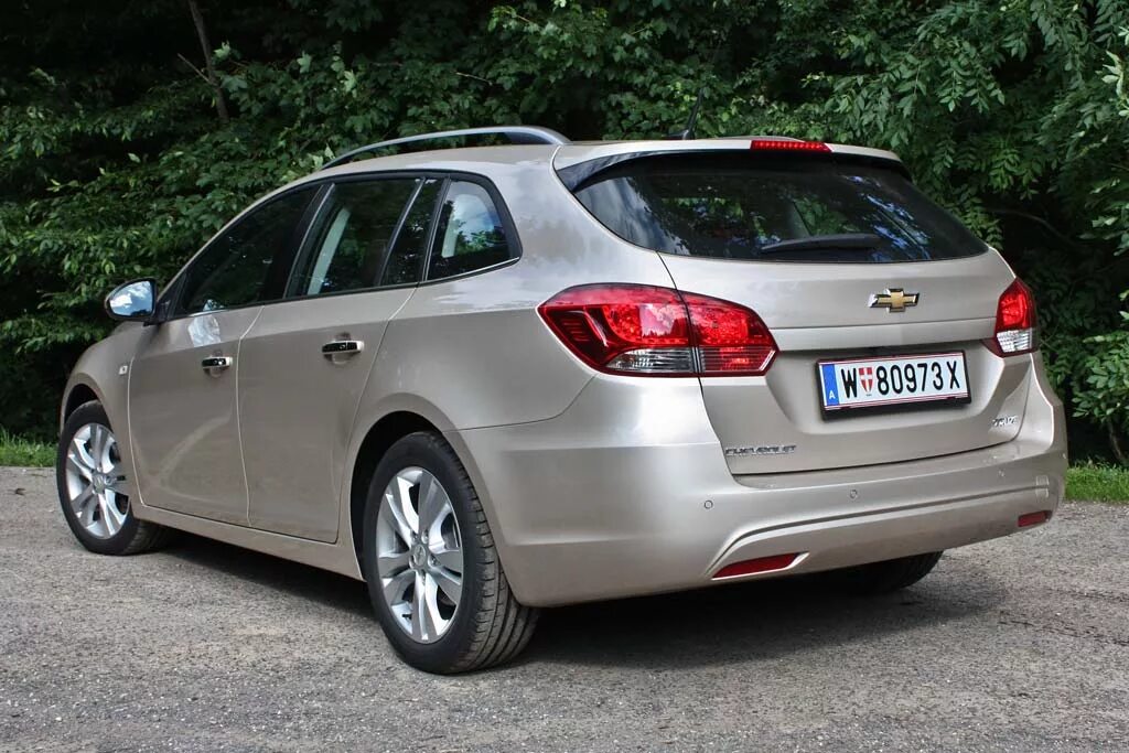 Cruze универсал. Chevrolet cruze sw. chevrolet epica универсал. шевроле круз универсал. шевроле круз sw 2013.