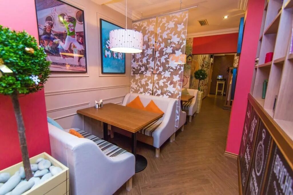 своя компания екатеринбург родонитовая 18б. своя компания братьев кашириных 124. том ям своя компания екатеринбург. своя компания чапаева 23. кафе своя компания екатеринбург на родонитовой.