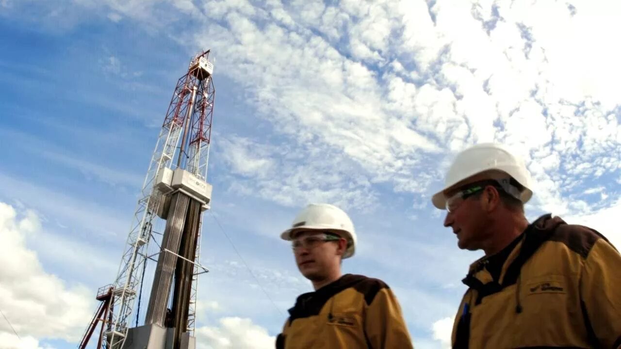 бурильщик скважин нефтяных усинск. игс бурение. газпром бурение уренгой бурение. Rtc fayt group буровая. фильм про запуск буровой.