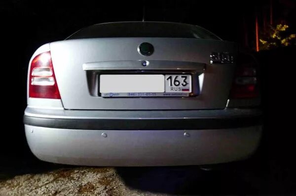 Шкода рапид 2022 задние парктроники. Лампа заднего хода пассат б5+. Парктроник skoda rapid. Задний парктроник skoda octavia a4. Skoda octavia a7 задние парктроники.