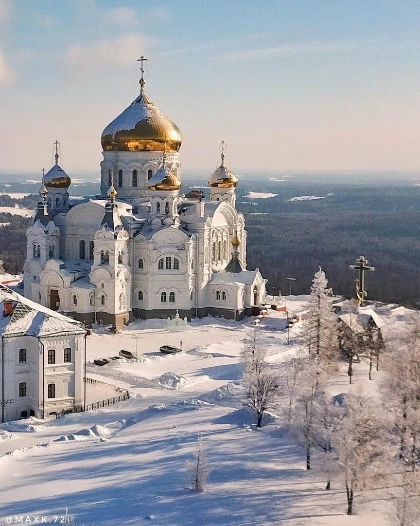 Белогорский монастырь Пермский. Белогорский Николаевский монастырь Пермский край. Белогорье мужской монастырь Пермский край. Белая гора Пермь монастырь.