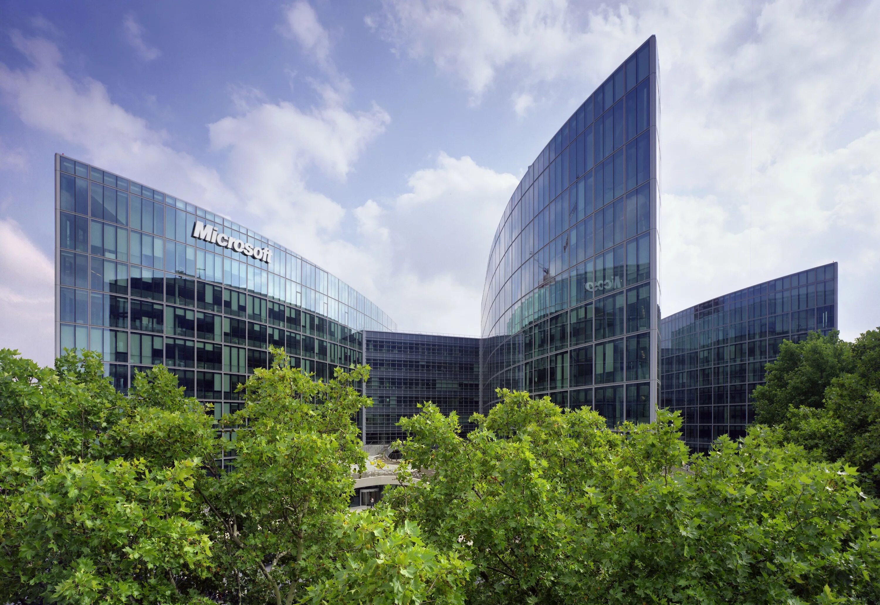 Главный офис в г. Главный офис Майкрософт в США. Штаб квартира Майкрософт. Офис компании Майкрософт в США. Microsoft штаб квартира в США.