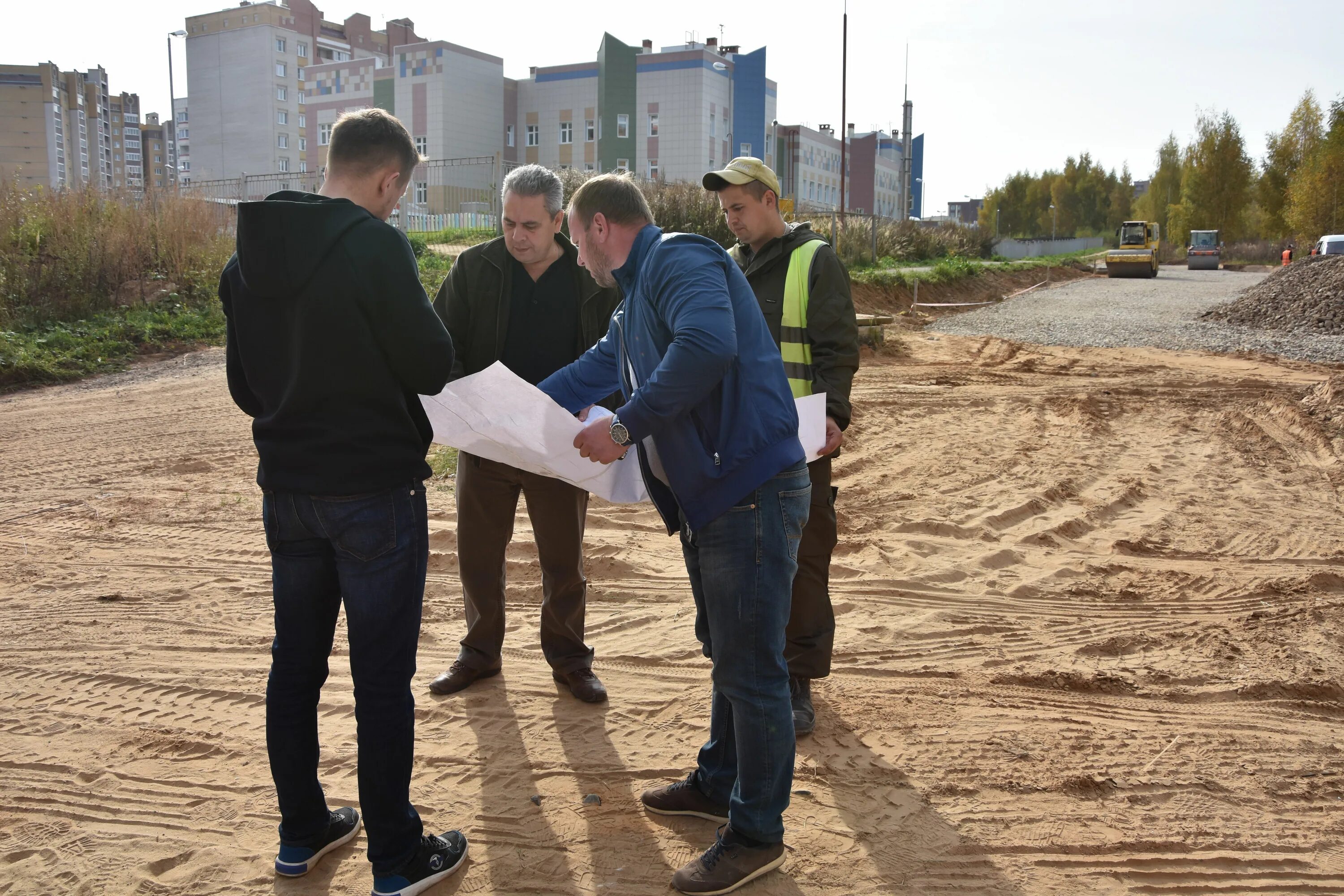 Новая дорога в новом городе Чебоксары. Микрорайон новый город Кострома. Кострома строительство дорог подрядчики. ООО новый город Кострома. Мы живем в новом микрорайоне