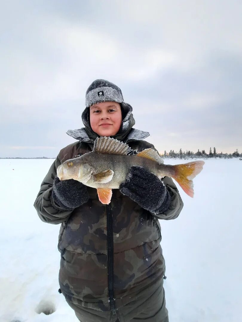 Прогноз клева в курганской. Рыболовство Тюменской области. Рыбалка на озере. Озеро большой Куртал. Зимняя рыбалка ХМАО.