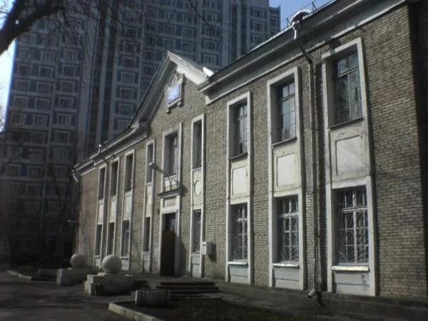 Колледж сферы услуг 44 бобруйская 17. Колледж 44. Пту 120 кунцево. Школа 61 москва. Колледж сферы услуг 44 рябиновая.