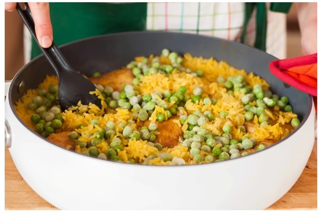 Рис с зеленым горошком. Как приготовить рис с горошком. Как приготовить рис с горошком. Зеленый горох и рис. Рис кукуруза горошек морковь.