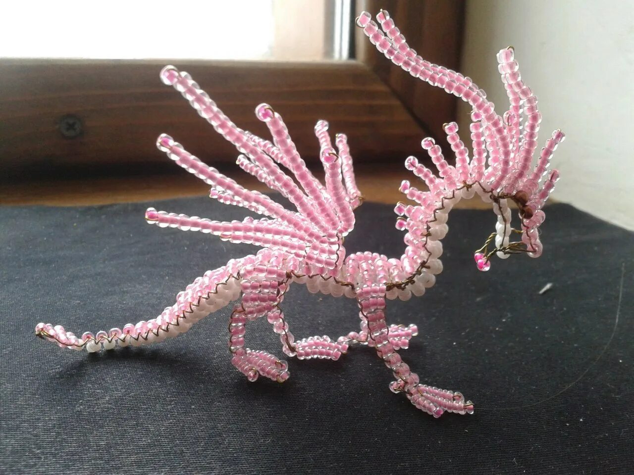 Аксолотль блоп топ. Амигуруми из бисера. Амигуруми бисер аксолотль. Аксолотль крючком амигуруми. Аксолотль превращение в амбистому.