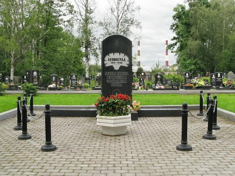 братское кладбище санкт петербург. красненькое кладбище братские могилы. братские могилы на волковском кладбище. пос комарово ленинградской области кладбище. братские могилы спб.