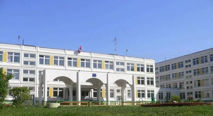 Школа 827 корпус 2. Школа 827 москва 3 корпус. Школа 827 москва 1 корпус. Школа 819 тушино. Школа 827 москва 1 корпус.