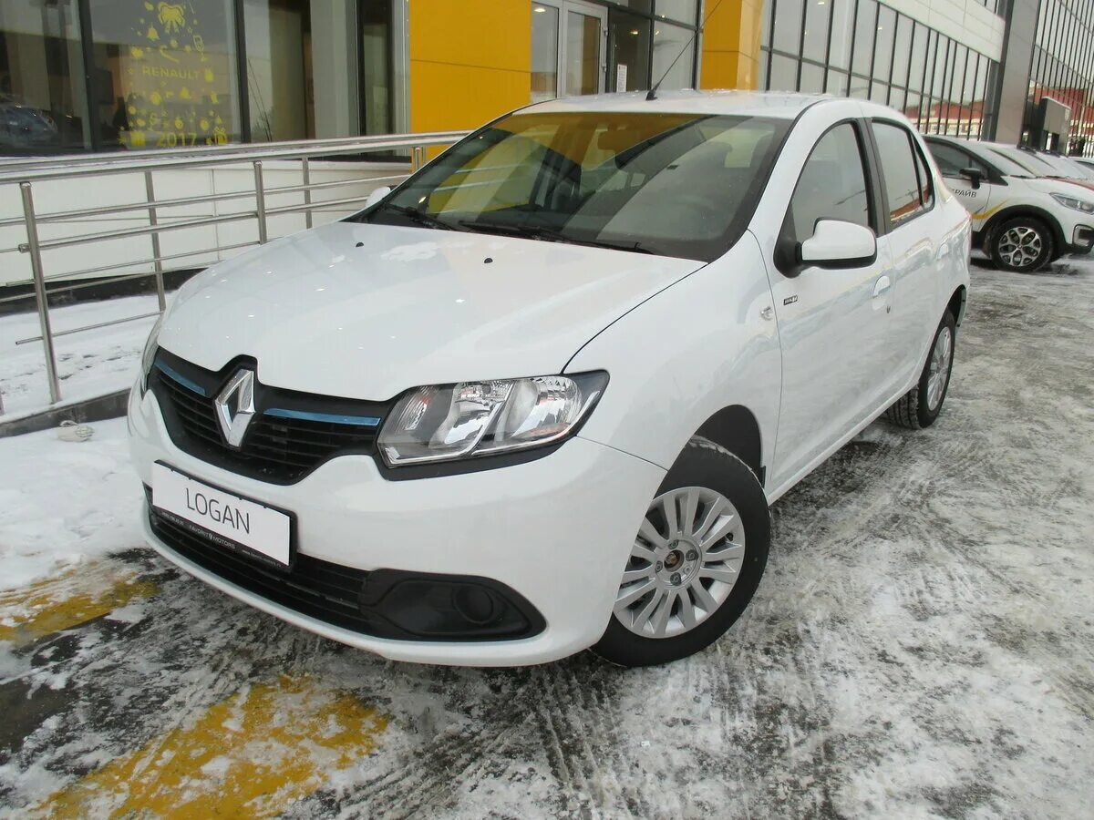 дон автоторг ростов на дону автосалон. аренда авто без залога ростов. взять машину в аренду на сутки. аренда авто без залога ростов. такси везет автомобиль.