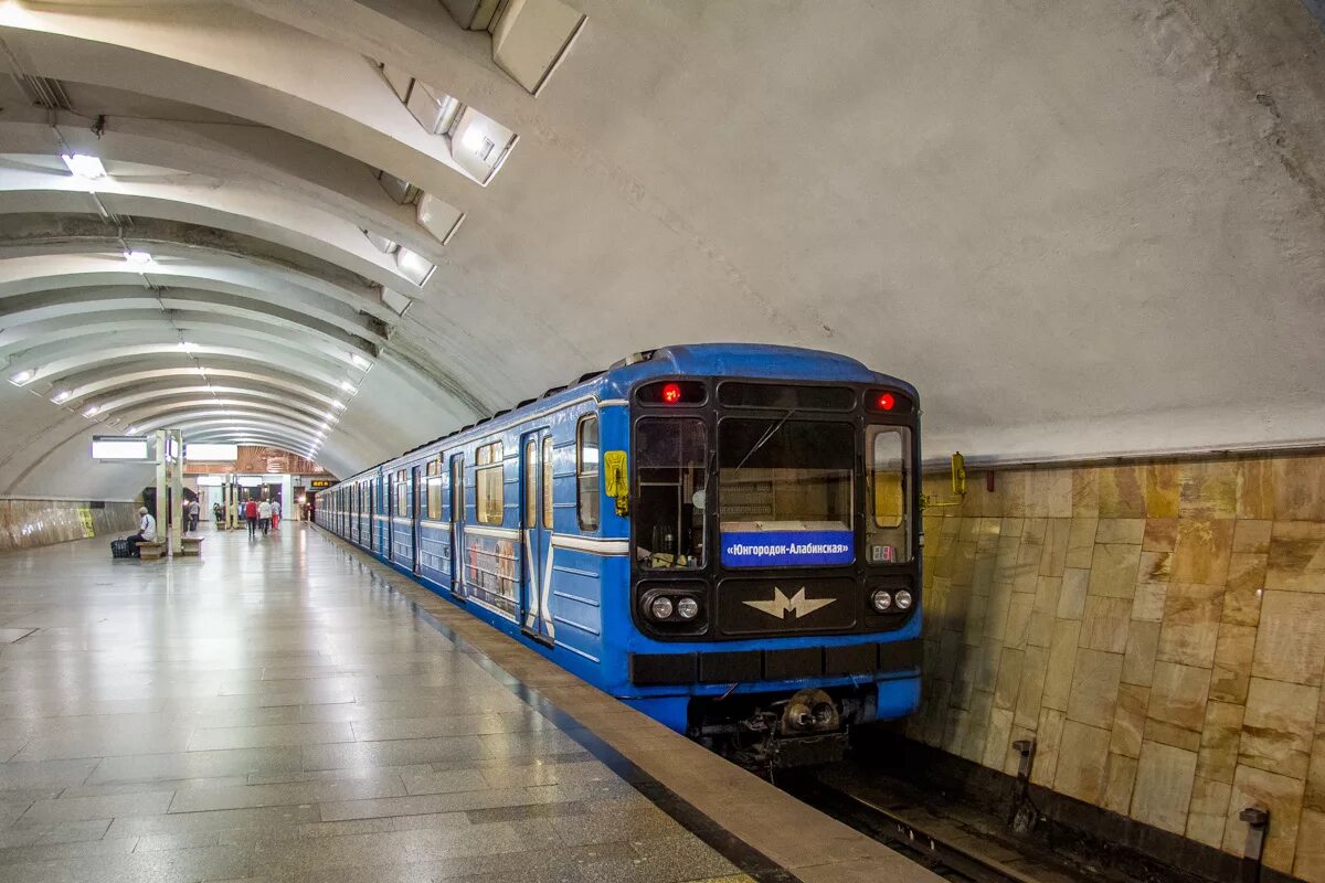 Метро самара. 81-717 самара. самарский метрополитен. самарский метрополитен 81 717 московская. метро номерной самара.
