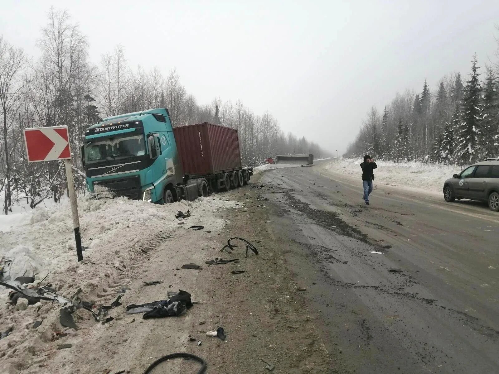 169 км. Автодорога Кунгур Соликамск , раон Гремячинска 15.04.2023. ДТП.