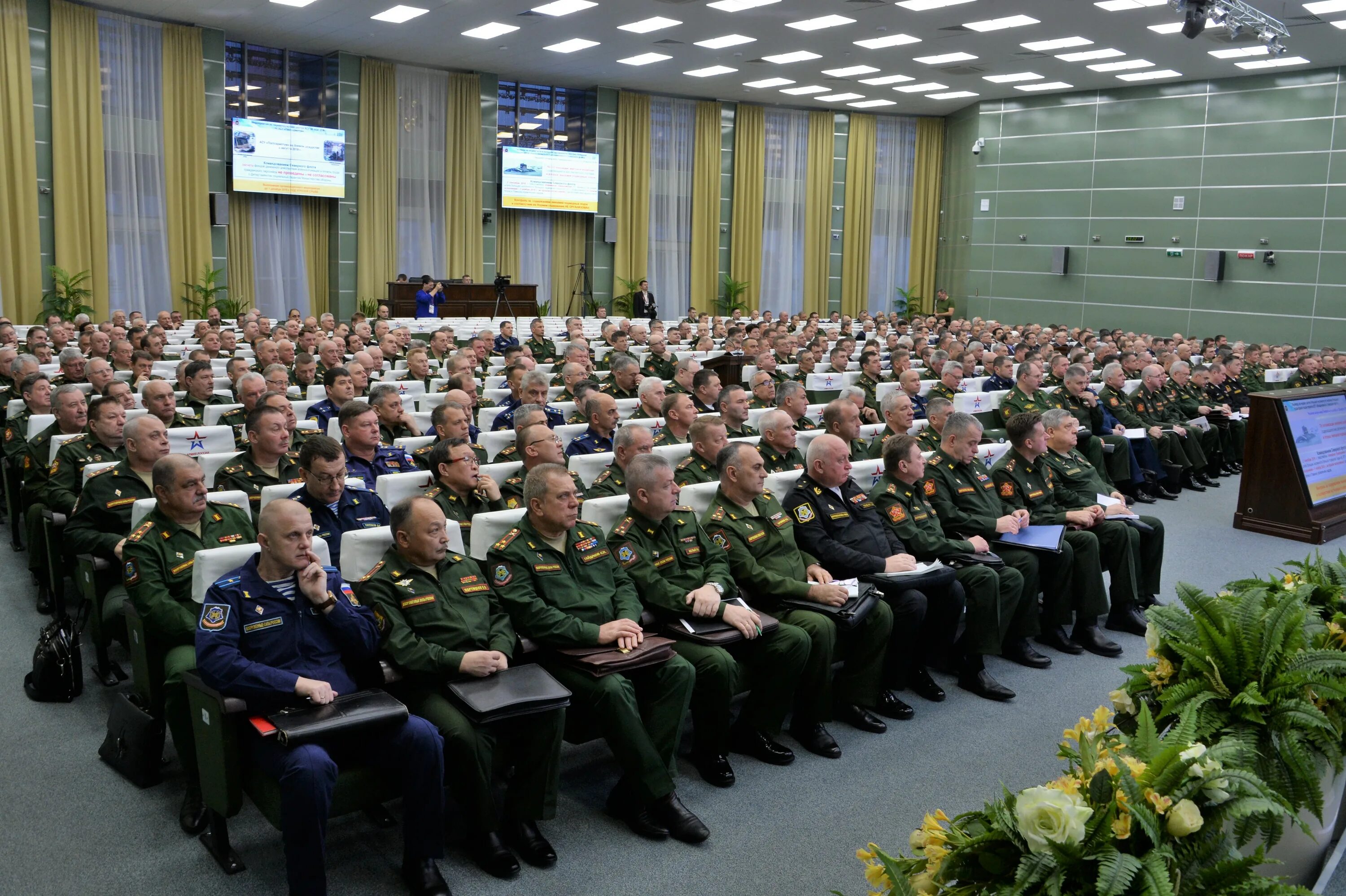 Гоу гш вс. Военная Академия генерального штаба Вооружённых сил Москва. ВАГШ (Военная Академия генерального штаба). Генштаб Вооруженных сил РФ. Штаб Министерства обороны РФ.