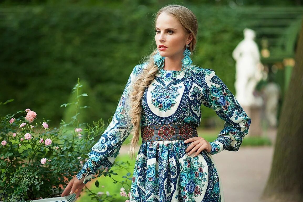 Russkiy. Платье в русском стиле. Современная одежда в русском стиле. Костюм в русском стиле. Платье стилизованное в русском стиле.