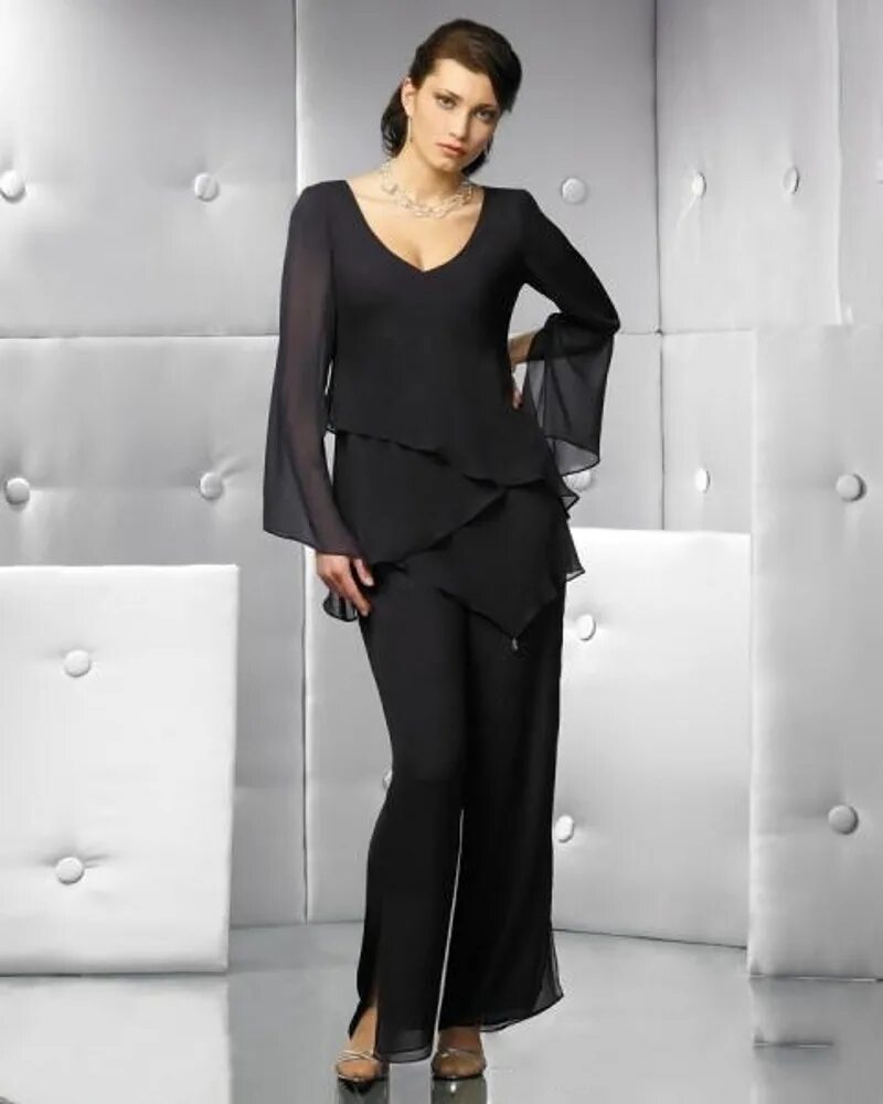 Брючные костюмы для женщин вечерние летние. Брючный костюм женский на свадьбу для полных. Брючные костюмы для женщин вечерние. Брючный костюм женский вечерний. Нарядные брючные костюмы для женщин.