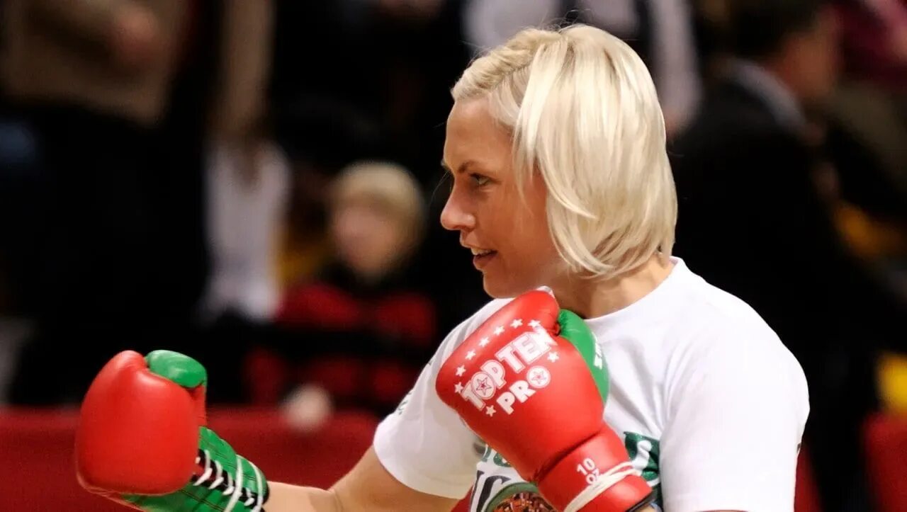 Боксу рагозина. Рагозина чемпионка. Боксу рагозина. Боксу рагозина. Боксу рагозина.