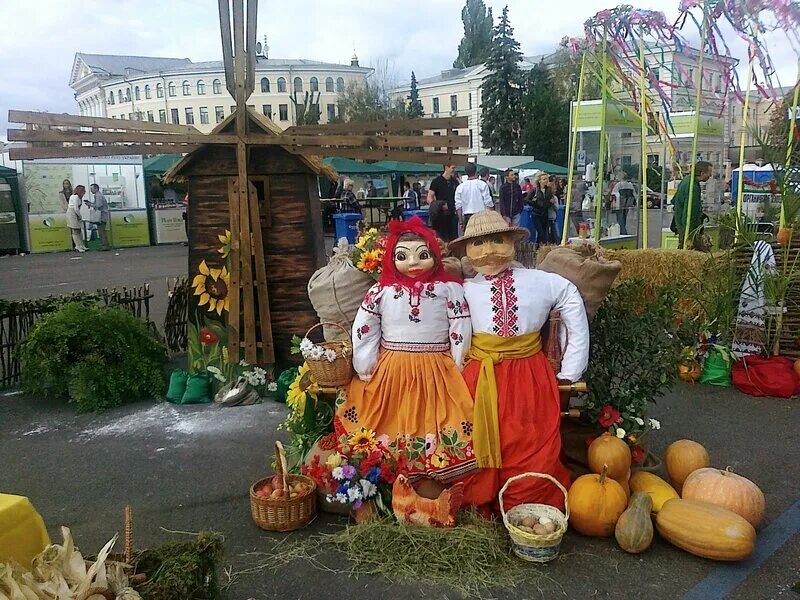 Современные ярмарки в россии. Торговое место на ярмарке. Видео ярмарка. Видео ярмарка. Покровская ярмарка видео.