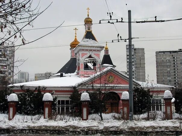 Храм преображения господня в богородском. Богородский храм на краснобогатырской. краснобогатырская 17 храм. спасо-преображенский храм краснобогатырская ул. район богородское краснобогатырская улица.