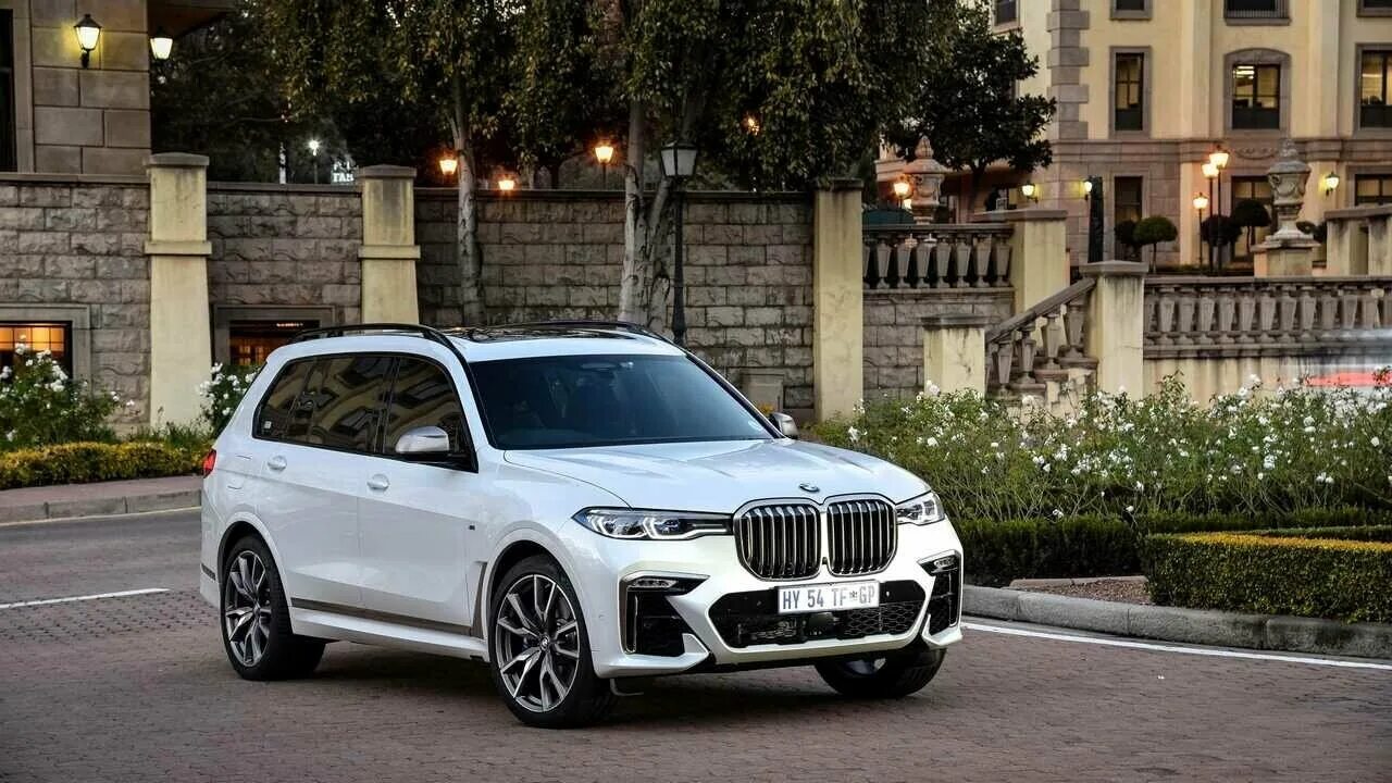 BMW x7 m50d. БМВ x7 белый. BMW x7 белый. BMW x7 m50d 2019. X7 m50d