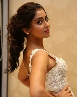 Images of Shriya Saran Loose Curl Hairstyles in 2023 