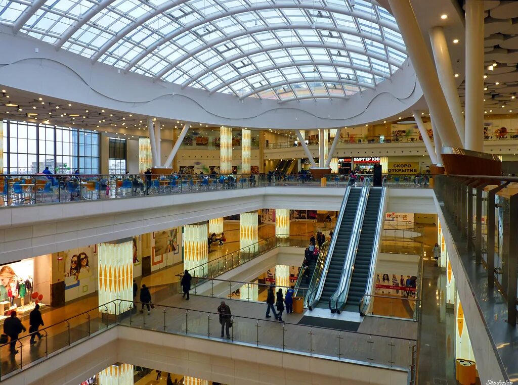 5 центры в рублях. Колумбус shopping Center Колумбус,. Коламбус ТЦ Москва. Коламбус Москва внутри. ТЦ Колумбус внутри.