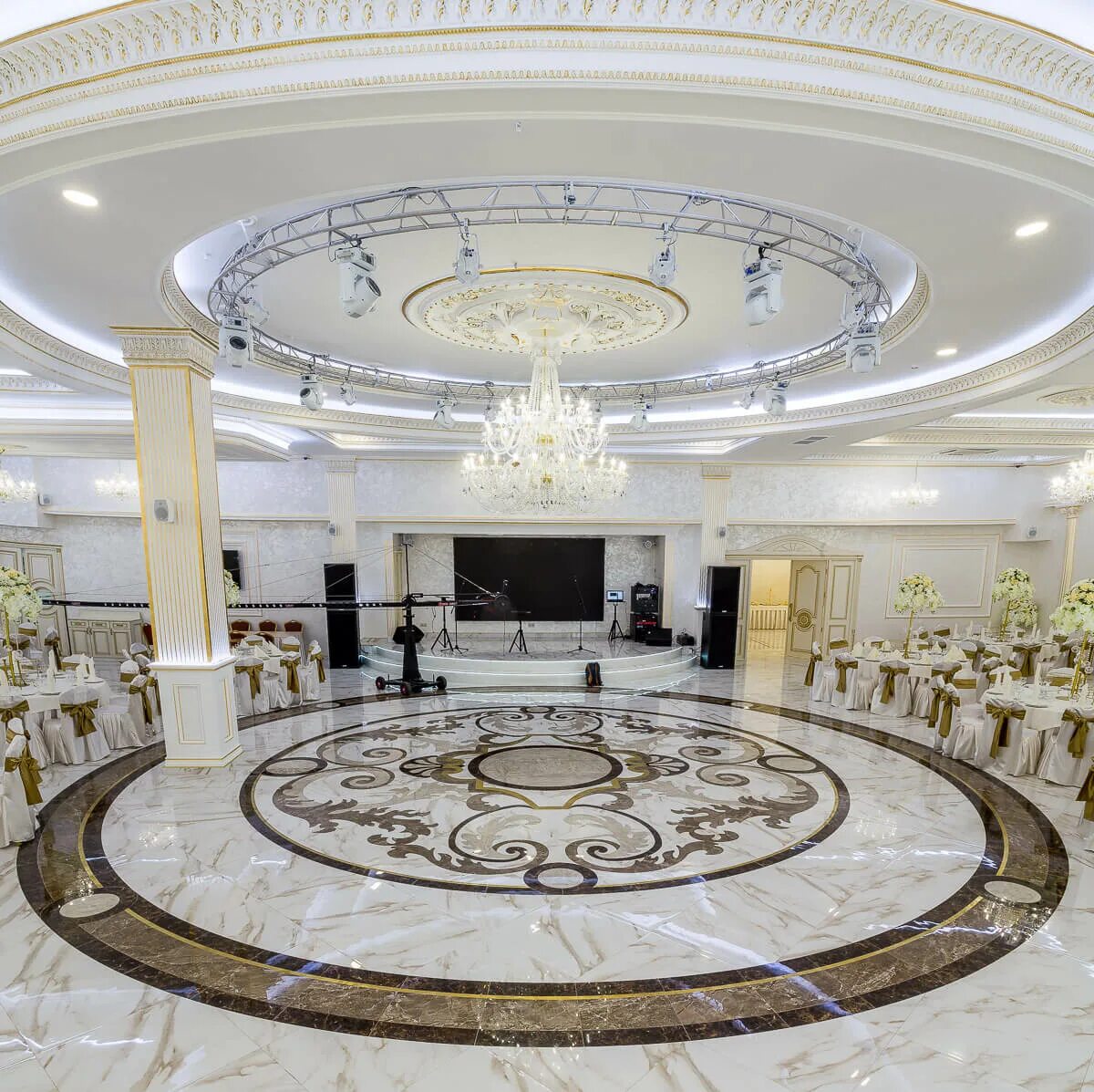 White Hall ресторан Ферганская. Ресторан White Hall Ферганская ул.вл.8-10. Банкетный зал White Hall Москва Ферганская улица. Ресторан White Hall Москва для свадьбы. Е хол