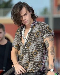 Larry look