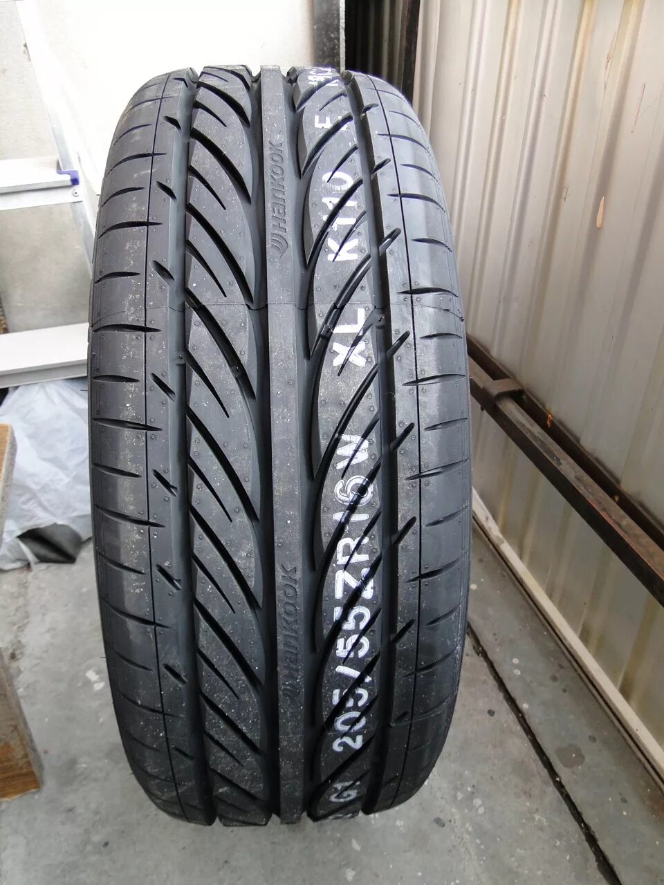 Шины ханкук отзывы владельцев. Ханкук Вентус v12. Hankook Ventus v12 k110. Hankook Ventus v12 EVO k110. Ventus v12 EVO.