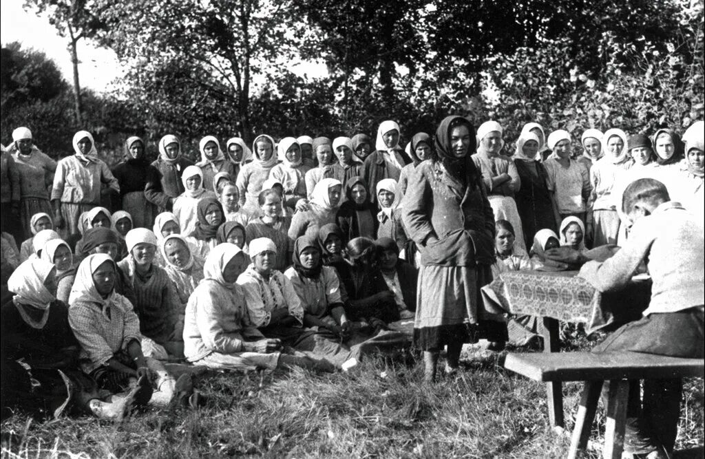 Деревня 1930 годов. Ясная Поляна Мордовия, председатель колхоза Попов. СССР В 1930е годы деревня. 1929 Год колхоз им. Мичурина в Тюменской области. Колхоз в СССР В 30-Е годы.