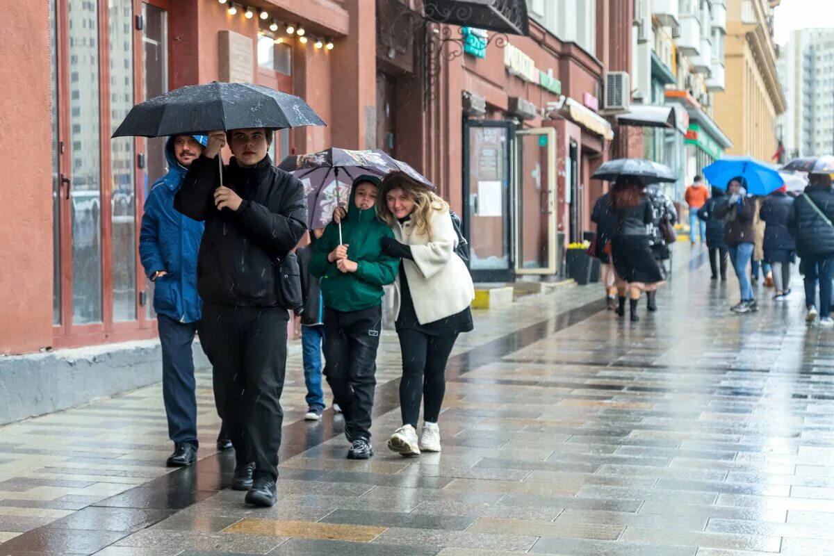 Дождливый день. Дождливый день фото. Дождливое лето в городе. Дождливая Москва.