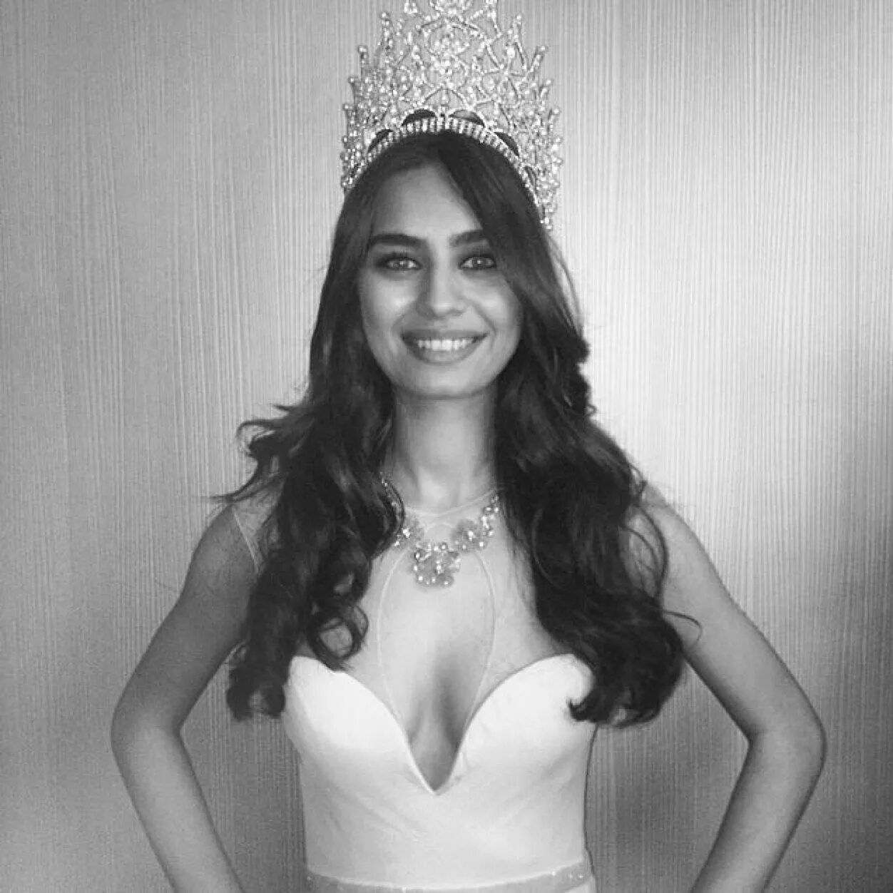 Мисс Турция 2014 Амине Гюльше. Амине Гюльшен Мисс.