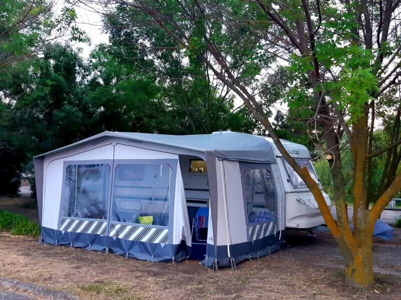 в гостях у джокера кемпинг крым. натуристский кемпинг крым. озеро рица кемпинг. ферма мартьянково. автокемпинг на высоте туапсе.