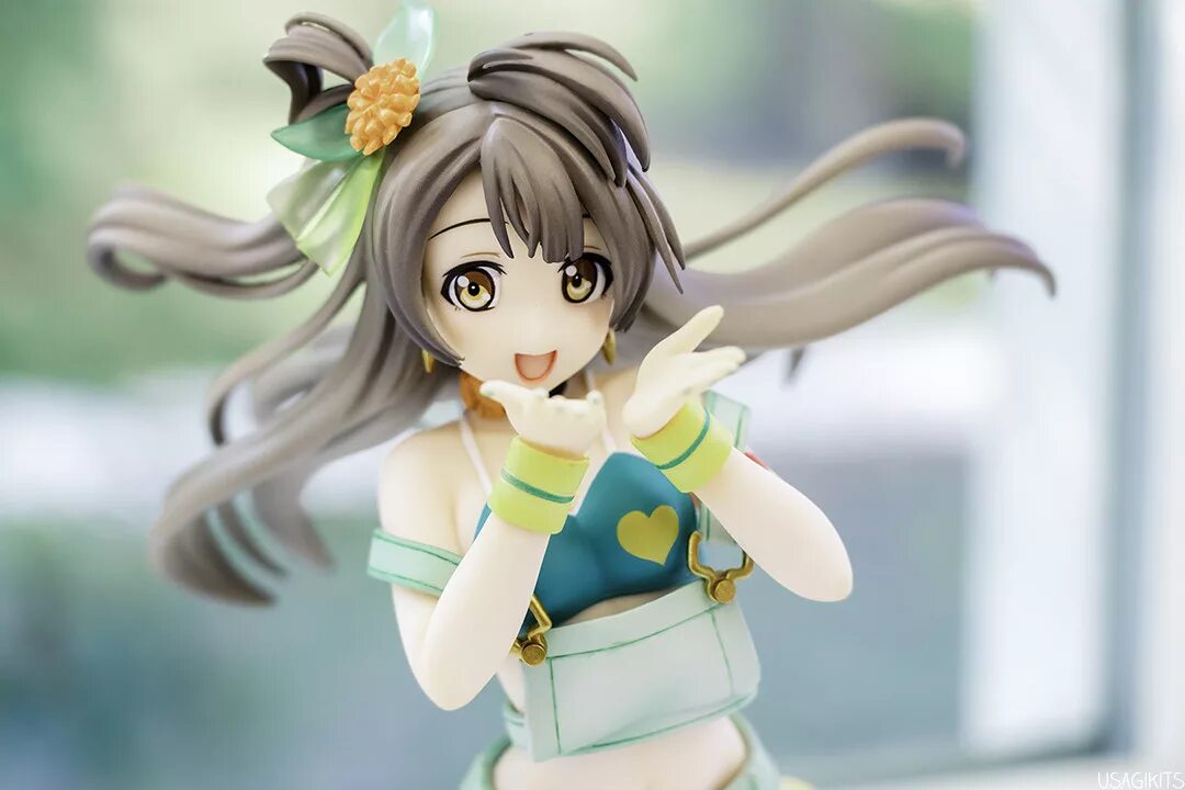 Kotori scala. Аниме фигурки. аниме статуэтки. аниме фигурка зеленая. kotori minami love live figure.