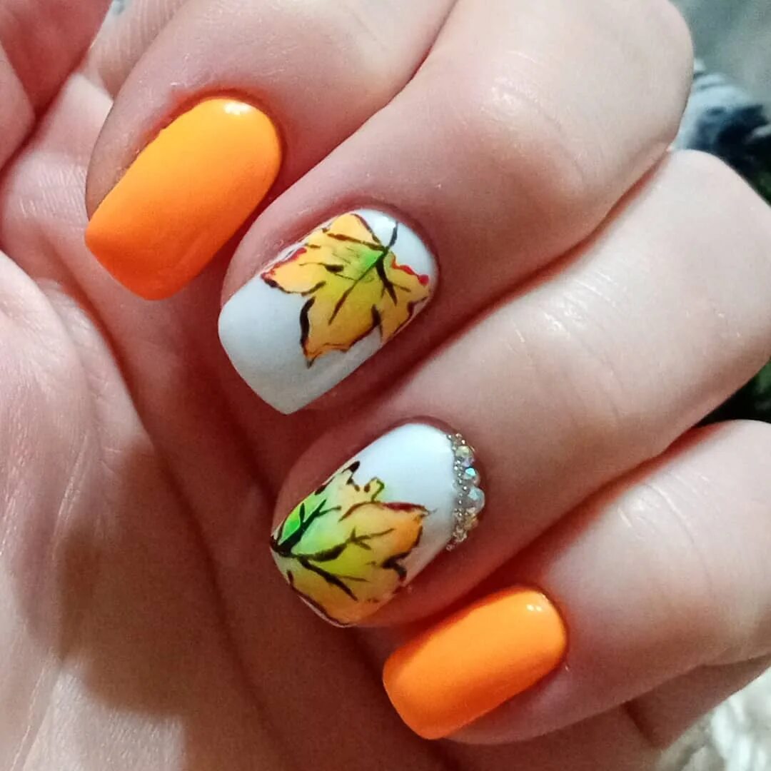 Ongle en gel automne deco-dessin-automne-feuilles Fall nail art designs, Fall na