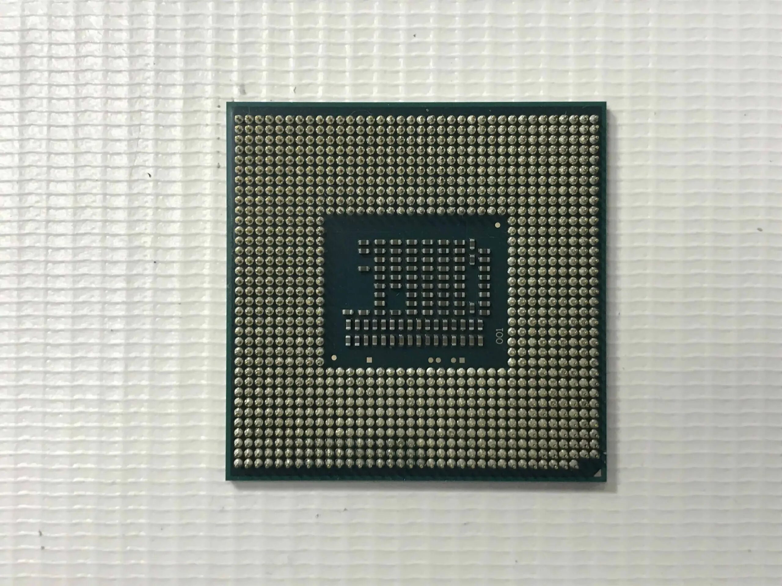 Celeron 1000m. P4600 процессор. Celeron p1053. Intel p4600. Intel Celeron p4600 SLBZY.