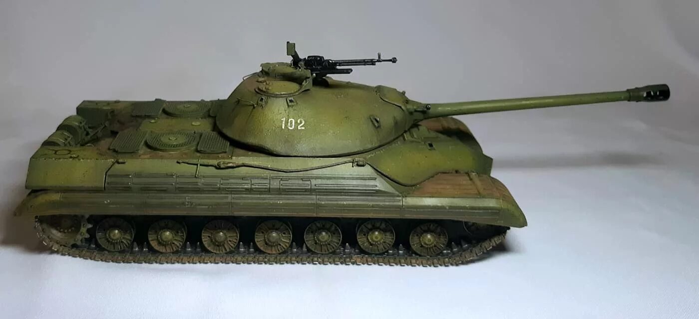 Ис 5 история. Танк ИС 5. Ис5. ИС-2 Трумпетер 1/35. Trumpeter т10 1/35.