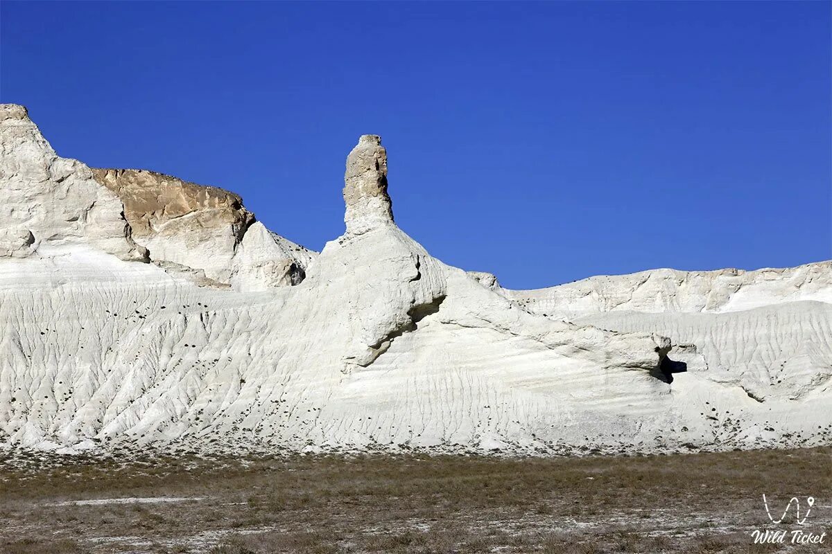 Как называются белые горы. Меловые горы Мангистау. Меловые горы в Казахстане. Меловые горы Атырау. Акеспе Мангистау.