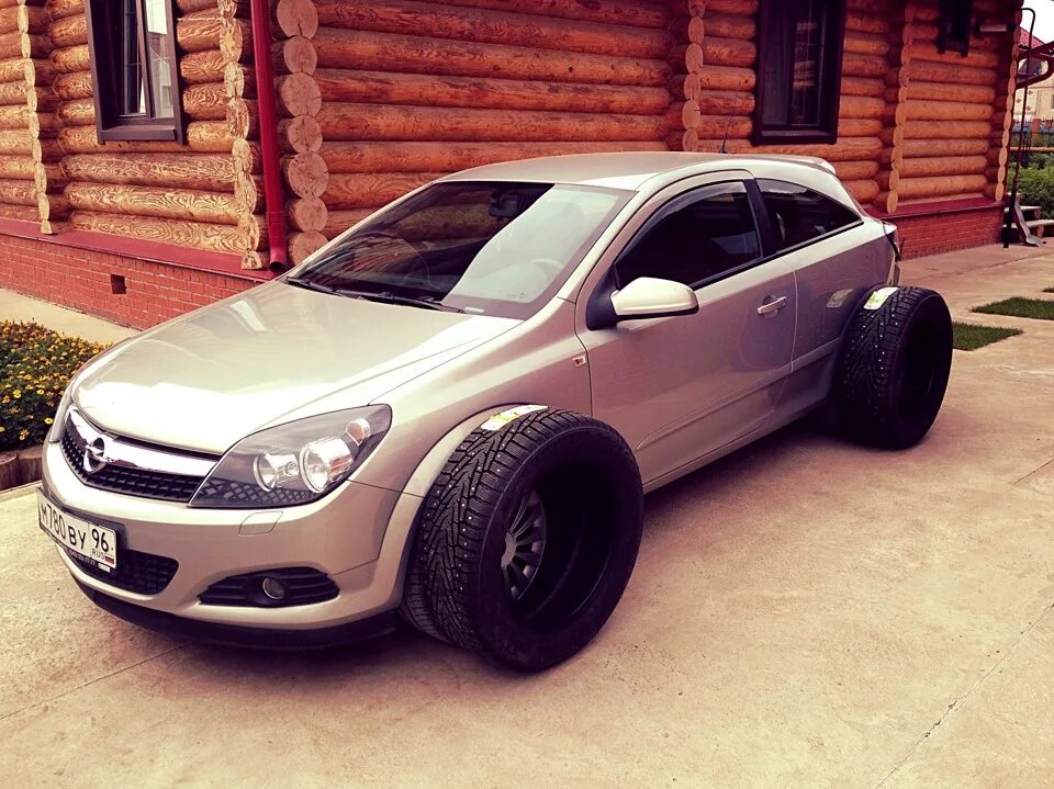 Astra h резина. Opel astra h r16. Astra h резина. Astra h резина. Шины 205 55 r16 opel astra h gtc.