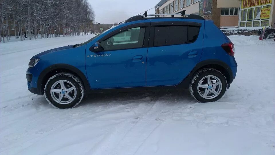 Разболтовка рено сандеро. Renault Sandero Stepway 2 размер дисков. Рено Сандеро разболтовка r15. Разболтовка Рено Сандеро 1.