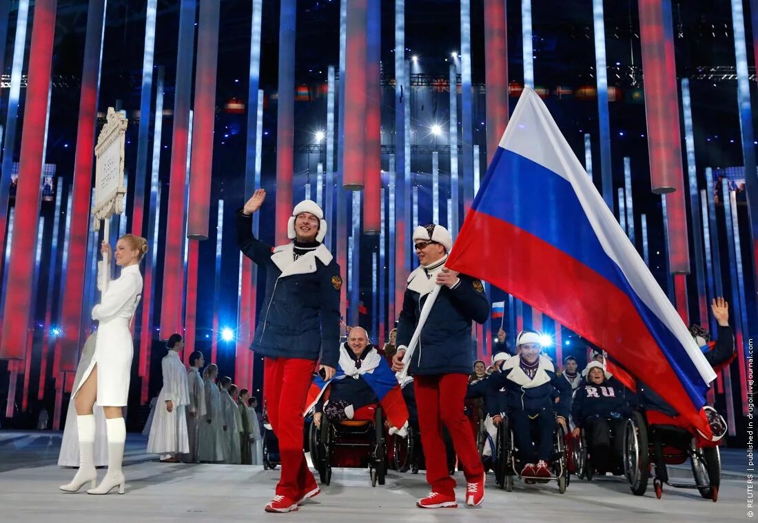 Кто нес флаг в сочи 2014. Паралимпийские игры в сочи 2014. открытие паралимпиады в сочи 2014. паралимпиада в сочи 2014 церемония открытия. параолимпийские игры в сочи.