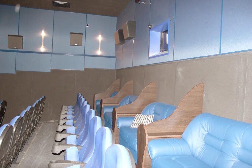 Вип зал эпицентр красноярск. Кинотеатр эпицентр рыбинск. Эпицентр кинотеатр калининград. Кинозал эпицентр рыбинск. Кинотеатр эпицентр красноярск.