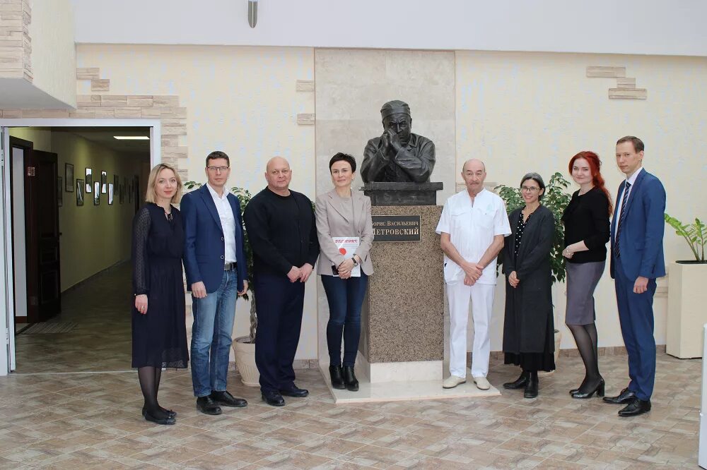 Центр шумакова. Фгбу имени шумакова. нмиц тио им ак в и шумакова минздрава россии. нии трансплантологии академика шумакова. нмиц тио им. акад. в.и. шумакова.