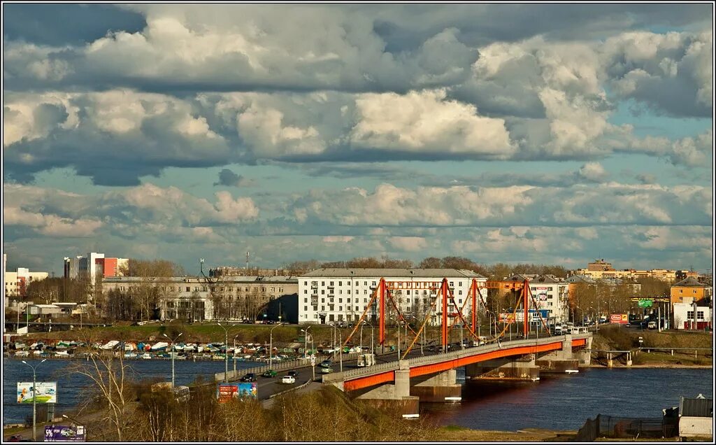 Кузнечевский мост в архангельске. Кузнечевский мост архангельск. река кузнечиха в архангельске. мосты в архангельске кузнечиха. кузнечевского моста в архангельске.