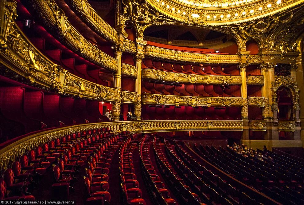 Xn opera nha