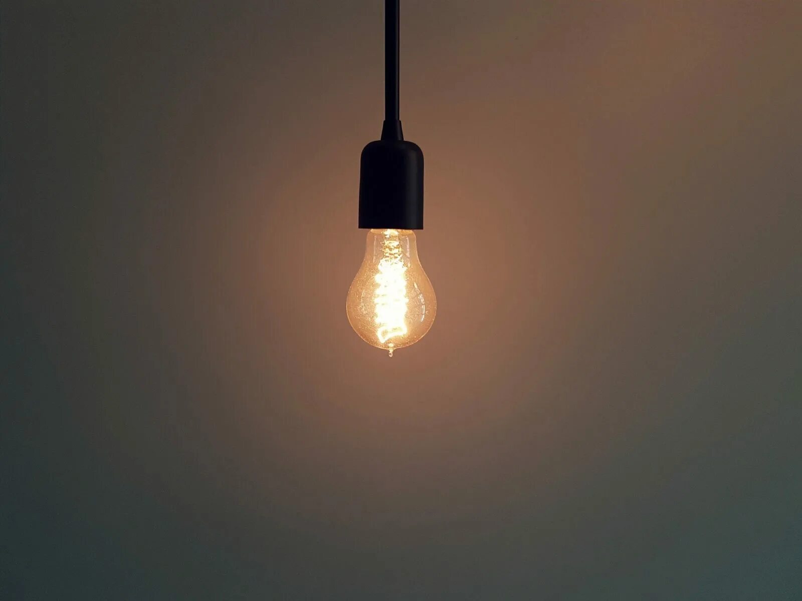 P v light