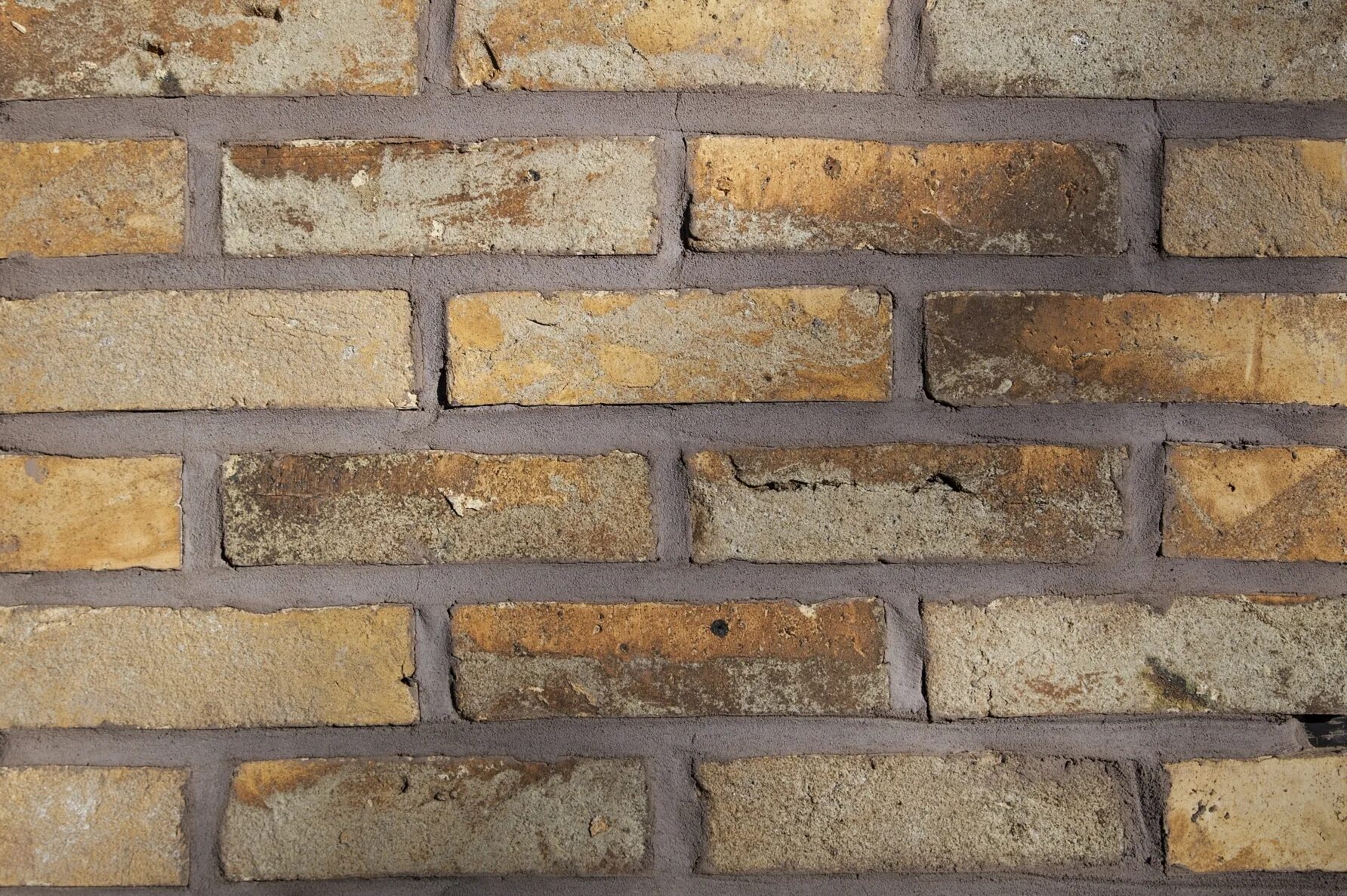 Кирпичный дворик. Кирпич в ландшафтном дизайне. Торговый дом кирпичный двор. Кирпичный двор. Кирпич во дворе.