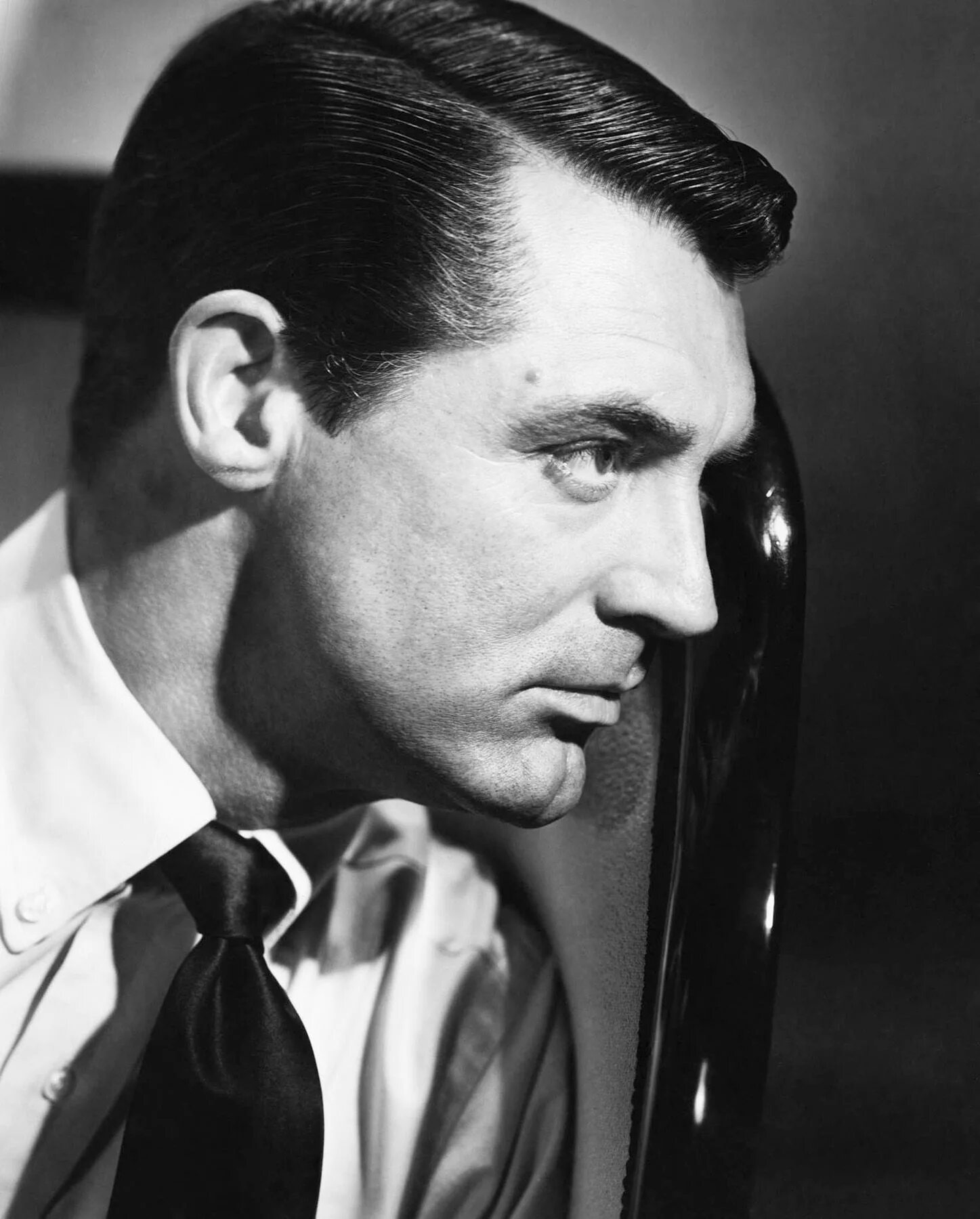 Кэри Грант (1904—1986). Кэри Грант прически. Cary Grant 1940. Мужские прически 1940 годов.